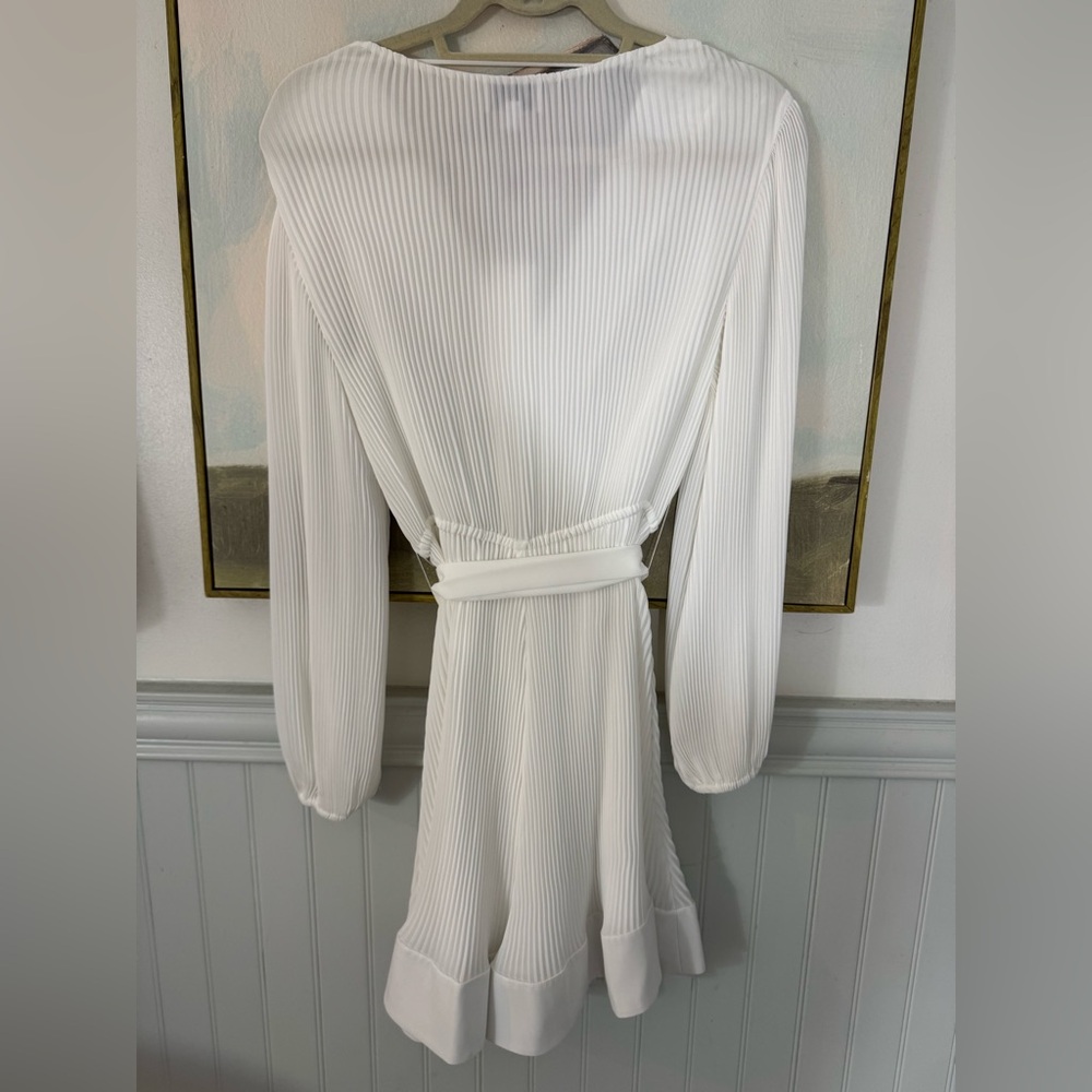 MILLY Liv Belted Pleated Long Sleeve Dress White NWT Size 4 - Picture 6 of 6